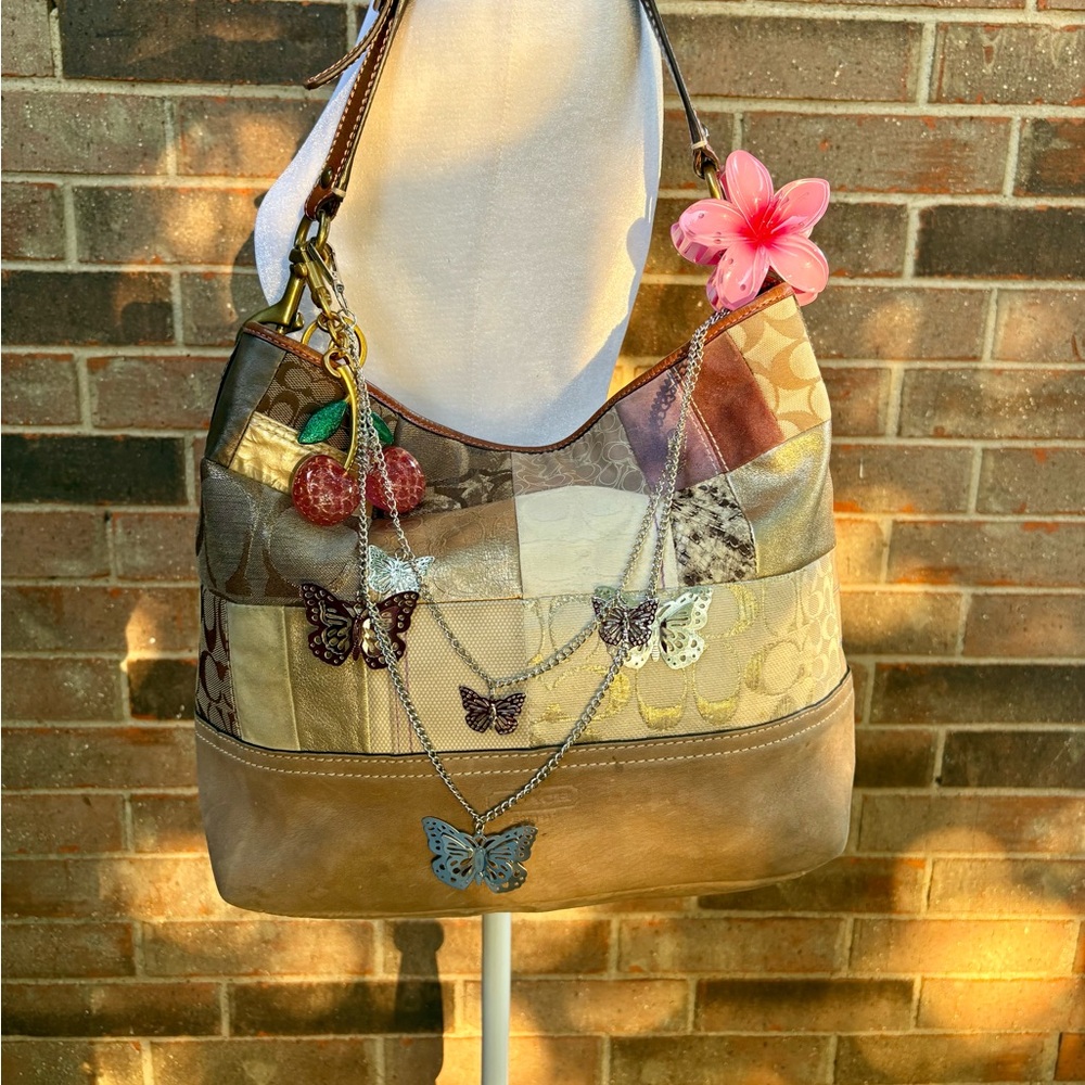 Sold - Picture 3 of 8